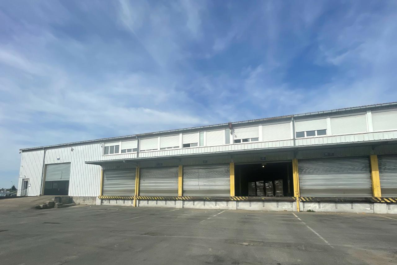 Local d'activité Fleury-les-Aubrais 2781m² Location local d'activité Fleury-les-Aubrais Loiret OLACT2420145 0